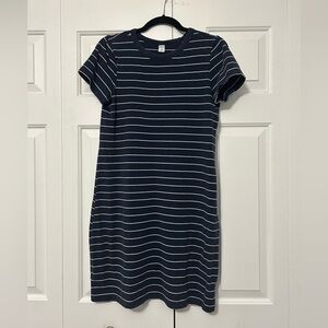 Old Navy t-shirt dress size medium navy and white stripes